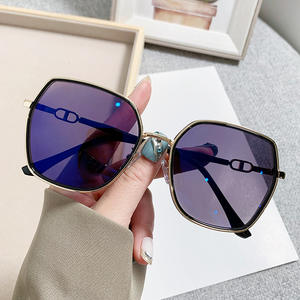 <span class=keywords><strong>Lunette</strong></span> <span class=keywords><strong>photochromique</strong></span> et <span class=keywords><strong>anti</strong></span>-bleu or rose hexagone métallique surdimensionné diamant Bling Bling <span class=keywords><strong>anti</strong></span>-<span class=keywords><strong>reflet</strong></span> femmes lunettes optiques - Product Image 3