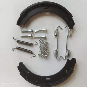1244200220 Kits de Reparación, Juego de Zapatas de Freno de Mano de Cerámica con Resorte, Freno de Estacionamiento GS8208 para MERCEDES-BENZ, Manual de Montaje - Product Image 3