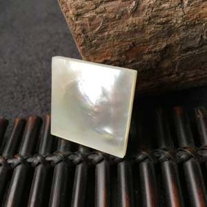 พลอย DS พลอยหินเปลือกหอยสีขาวตัดทรงสี่เหลี่ยม - Product Image 3