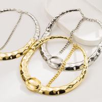 Collier ras du cou chic et tendance en métal liquide fondu irrégulier style punk senior, chaîne de clavicule vintage haut de gamme pour blogueuses