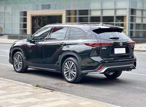 Toyota Crown Kluger Hybride Intelligent 2.5L E-CVT à Double Moteur, Transmission Intégrale, Édition Luxe, Modèle 2024 d'<span class=keywords><strong>Occasion</strong></span> - Product Image 2