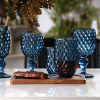 Gobelet en verre bleu royal élégant pour la décoration de table de mariage, verre à vin de luxe gaufré, coupe décorative pour les fêtes