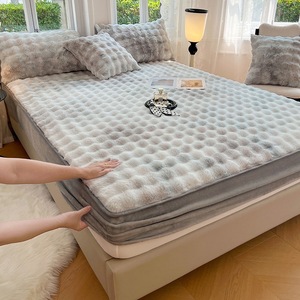 Surmatelas de lit bébé en velours <span class=keywords><strong>noir</strong></span>, chaud et rembourré, en flanelle, avec <span class=keywords><strong>drap</strong></span>-<span class=keywords><strong>housse</strong></span> en fourrure de vison, épais, en velours de lait, tapis de protection pour la maison - Product Image 4