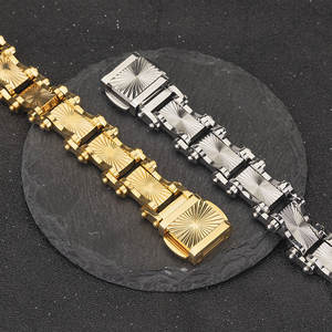 กำไลข้อมือและกำไลแฟชั่นสแตนเลสสตีลกันน้ำ ป้องกันการหมอง ชุบทอง 14K 18K สำหรับผู้หญิง - Product Image 1