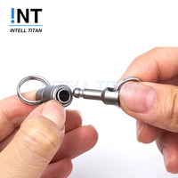 Porte-clés bidirectionnel en alliage de titane usiné CNC, outil EDC à démontage rapide, universel pour clé de voiture, portable avec broche.