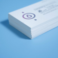 Cartes de Visite Personnalisées avec Logos Imprimées à l'aide de la Technique d'Estampage à Chaud sur Papier Premium Haut de Gamme
