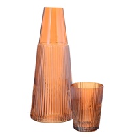 2024 ensemble de bouteilles en verre à eau nervuré rose créatif bouteilles de chevet populaires bouilloire et cruche carafe en verre créatif pour boire de l'eau