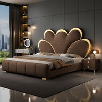 Lit plateforme moderne, luxueux, durable et élégant, capitonné en similicuir souple, en bois de pin massif, avec coffre de rangement, disponible en tailles King et Queen, assemblé.