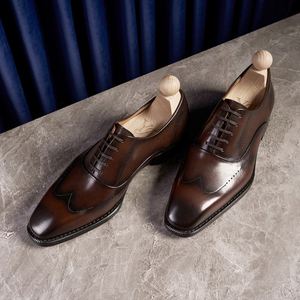 รองเท้าธุรกิจผู้ชายสไตล์อิตาลี ทรงหัวเหลี่ยม ทันสมัย แบบผูกเชือก ปิดหัวรองเท้า ระบายอากาศได้ดี น้ำหนักเบา สไตล์อ็อกซ์ฟอร์ดแบบอังกฤษ - Product Image 4