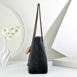 Borsa Tote Alla Moda, Semplice e Retrò, Grande Capacità, a Tracolla, Versatile, da Portare Sotto il Braccio - Product Image 6