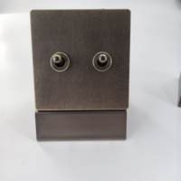 Interrupteur à bascule moderne en acier inoxydable, norme britannique 86, 250V 10A, 1, 2 ou 3 gangs, pour hôtel et maison, directement de l'usine