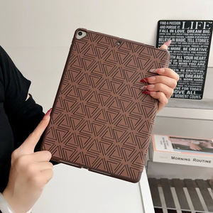 Échiquier Texture support 3 plis pour <span class=keywords><strong>iPad</strong></span> <span class=keywords><strong>5</strong></span> 6 7 8 9 10e génération étui Air Pro 2024 MINI 3 4 Pro 11 12.9 13 pouces housse en cuir - Product Image 5