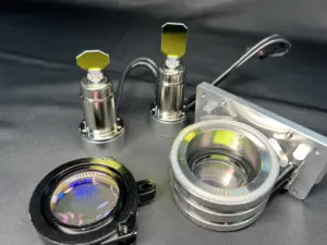 Bahan Baru Yalet fokus berwarna lensa optik untuk aksesori Laser