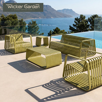 Ensemble de canapés modernes d'extérieur en aluminium à lattes, mobilier de salon sculptural pour hôtels, complexes hôteliers et villas (vente en gros)