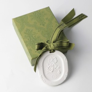 Disesuaikan hadiah pernikahan keramik bunga Diffuser gantung keluarga mobil penyegar udara parfum gipsum batu liontin - Product Image 3