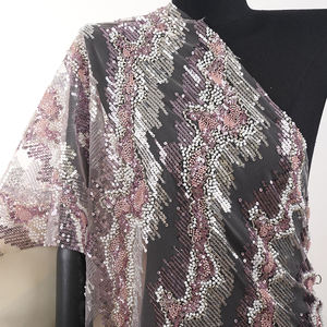 Tissu de tulle brodé de luxe de haute qualité pour mariée, tissu de dentelle perlée de luxe scintillant - Product Image 1