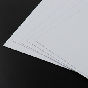 Hoja de plástico blando de <span class=keywords><strong>PVC</strong></span> blanco mate, superficie brillante de vinilo UV de 50mm de espesor para publicidad, modelo de <span class=keywords><strong>PVC</strong></span> transparente, dureza rígida, hoja UV de 6mm - Product Image 2