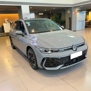 Volkswagen <span class=keywords><strong>Golf</strong></span> 8.5, Auto Compacto de <span class=keywords><strong>Segunda</strong></span> <span class=keywords><strong>Mano</strong></span>, 280TSI DSG R-Line Lite, Características Modificadas Estables, Volante a la Izquierda, Neumáticos R17 - Product Image 2
