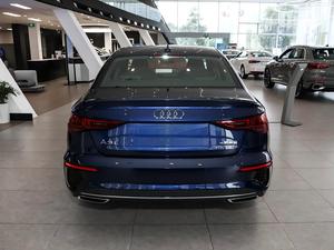 Audi <span class=keywords><strong>A3</strong></span> 2024 A3L <span class=keywords><strong>Limousine</strong></span> 35 TFSI Sport : un véhicule de banlieue élégant, moderne et abordable, très populaire - Product Image 3