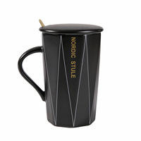 Mug à café en céramique à motifs géométriques 380 ml avec couvercle et cuillère, tasse à thé pour couple dans un coffret cadeau pour mariage et maison