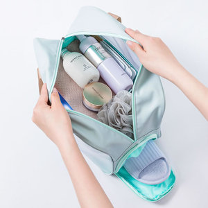 Transparent Waterproof Toiletry Bag Rectangle Polyester Travel Cosmetic Wash Bag With Sheep Design - Product Image 3