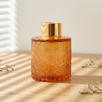 Flacon diffuseur de parfum en verre coloré carré de luxe vide avec bouchon et brosse, surface mate, huile parfumée personnalisée