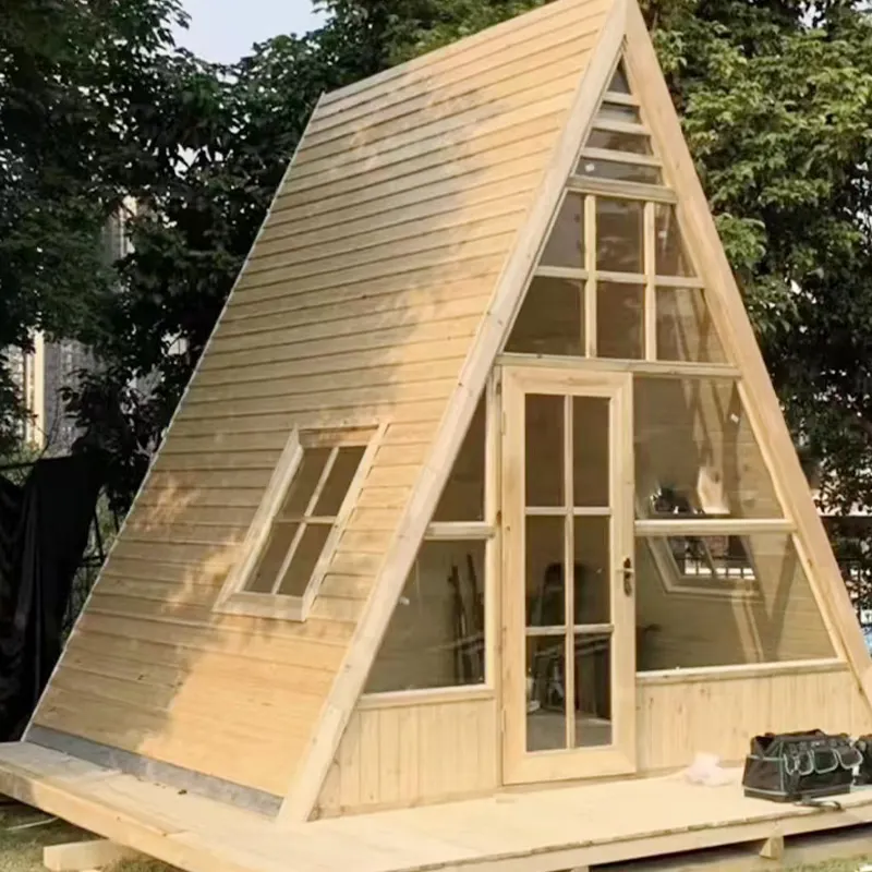 Casa pequena móvel de baixo custo de madeira pré-fabricada para hotel e resort de acampamento de design moderno