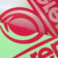 Vinyle thermocollant 3D floqué pour T-shirts – Motifs personnalisés