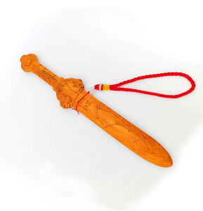 Espadas de madera de durazno al por mayor, espada de jujube tallada a mano con diseño de rayo, colgante para adultos, llavero, precio favorable - Product Image 4