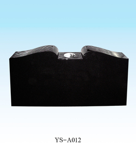 Lápida Conmemorativa Tradicional de Granito Negro Natural para Exteriores con 1 Año de Garantía - Product Image 6