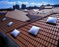 Fenêtres de toit en verre personnalisées en aluminium de qualité supérieure, motorisées électriquement, pour toits inclinés, plats, modernes, carrés, triangulaires ou en dôme
