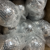 Jardinière boule disco suspendue de couleur argent de 6 pouces pour décoration intérieure de la maison avec pot d'arrosage automatique
