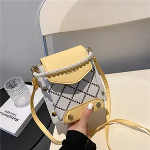Kalanta Oem 2022 Fashion Women's Shoulder Hand Bags Yellow Duck Sac a Main Bolsas Ladies Purses and Handbags for Luxury Flap Bag