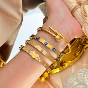 ขายส่งเครื่องประดับสแตนเลสชุบทอง 18k หรูหรา กำไลข้อมือคริสตัลประดับเพชรเทียมสำหรับผู้หญิง - Product Image 2