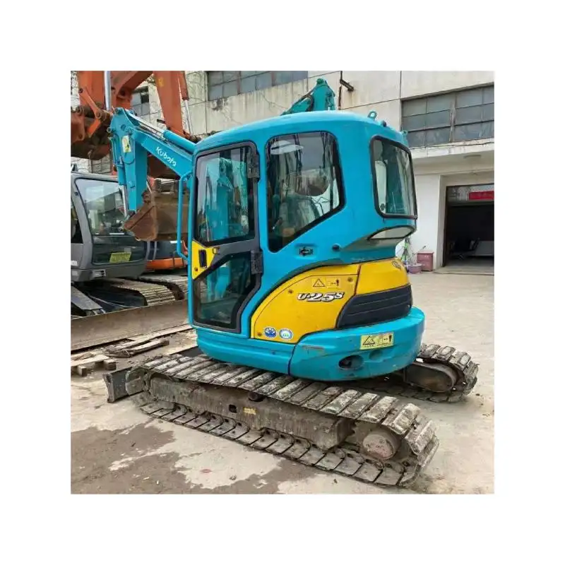 Hot boutique used excavator Kubota 25 to provide quality assurance car condition first-class