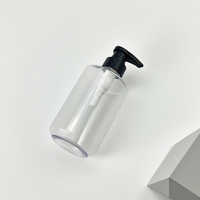 Bouteille en PET transparente de 500 ml avec pompe noire pour shampoing et gel douche