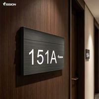 Papan Nomor Rumah/Acara Luar Ruangan Berkualitas Tinggi FISSION QL-CM608 dari Baja Tahan Karat dengan Nomor Pintu/Rumah untuk Bisnis 220V