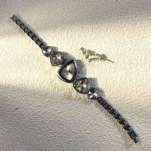 Montre de luxe pour femme, bracelet de montre en cristal, cadeau de niche - Product Image 3
