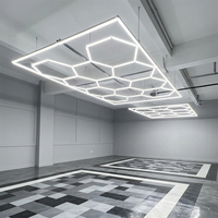 Nouvelle tendance, lumière de garage en forme de nid d'abeille 100-240V, lumière LED hexagonale, nouvelles lampes de plafond pour la décoration de magasin