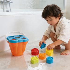 Pas cher fabriqué en chine brillant brillant charmant seau à main bébé ensemble PP matériel eau flottant jouer mes jouets marque - Product Image 2