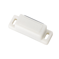 Loquet magnétique puissant en plastique blanc et fer de 46 mm de longueur pour portes de placards en bois, armoires de cuisine et meubles