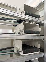 Système de tri robotisé de colis Poshysmart XY Put Wall Sorter personnalisé avec 50 à 200 canaux pour l'entreposage et la distribution en e-commerce