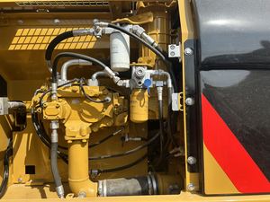 รถขุด CAT 325D พร้อมบุ้งกี๋ขุดดิน อุปกรณ์หนักมือสองสำหรับขาย - Product Image 3