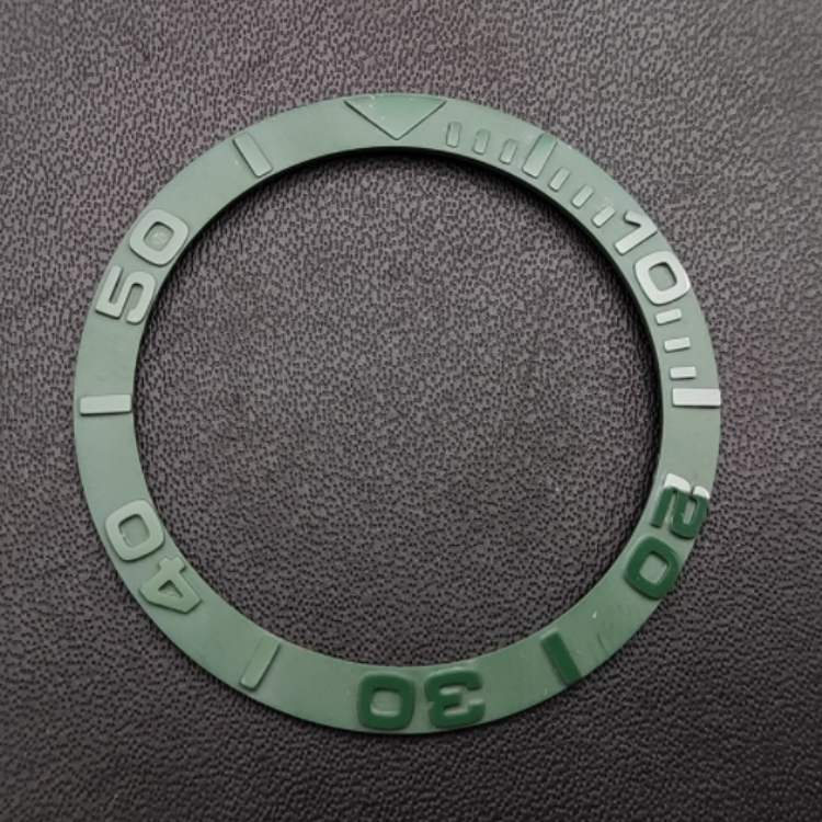 สีเขียว