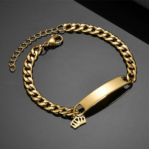 Qingyuan bricolage personnalisé mode gravé coeur couronne papillon étoile à cinq branches pendentif accessoire <span class=keywords><strong>Bracelet</strong></span> en acier inoxydable - Product Image 3