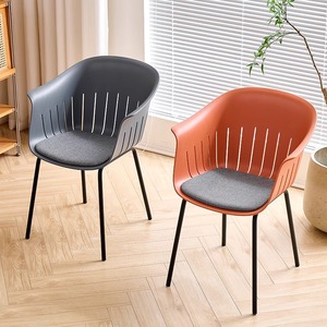 Chaises longues minimalisme modernes Patio Hotel Chaise en plastique étanche pour jardin de restaurant - Product Image 3