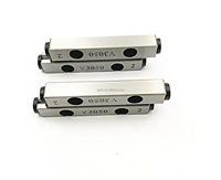 Rail à rouleaux croisés VR2-180Hx32Z en acier inoxydable en forme de V pour automatisation industrielle, pièces de machine CNC de haute précision