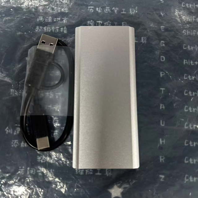 Portable External SSD 1TB 2TB USB3.2 Type-C, Shockproof Storage for Laptop, Phone & Game Console, CE RoHS, OEM Wholesale
