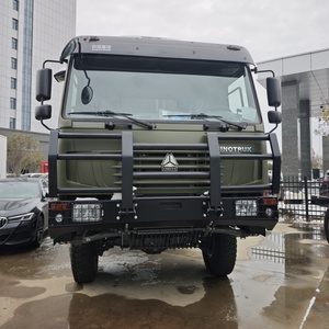 Camion frigorifique HOWO 4x4 de grande capacité |   Moteur 300 CV, Euro II |   Idéal pour la livraison de denrées alimentaires surgelées dans le désert et en montagne - Product Image 2