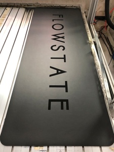 เสื่อโยคะ Bstar 4 มม. คุณภาพสูง ผลิตจากยางพาราธรรมชาติสีดำ ย่อยสลายได้ เป็นมิตรต่อสิ่งแวดล้อม ขนาด 183 ซม. กันน้ำ กันลื่น พร้อมสายสะพาย - Product Image 4